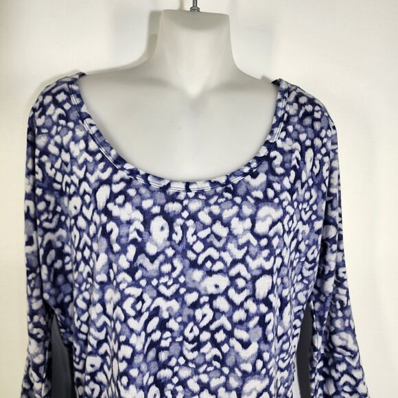American Eagle Womens Top Size Small Petite Blue White Printed 3/4 Sleeve Hi Low - Picture 3 of 8